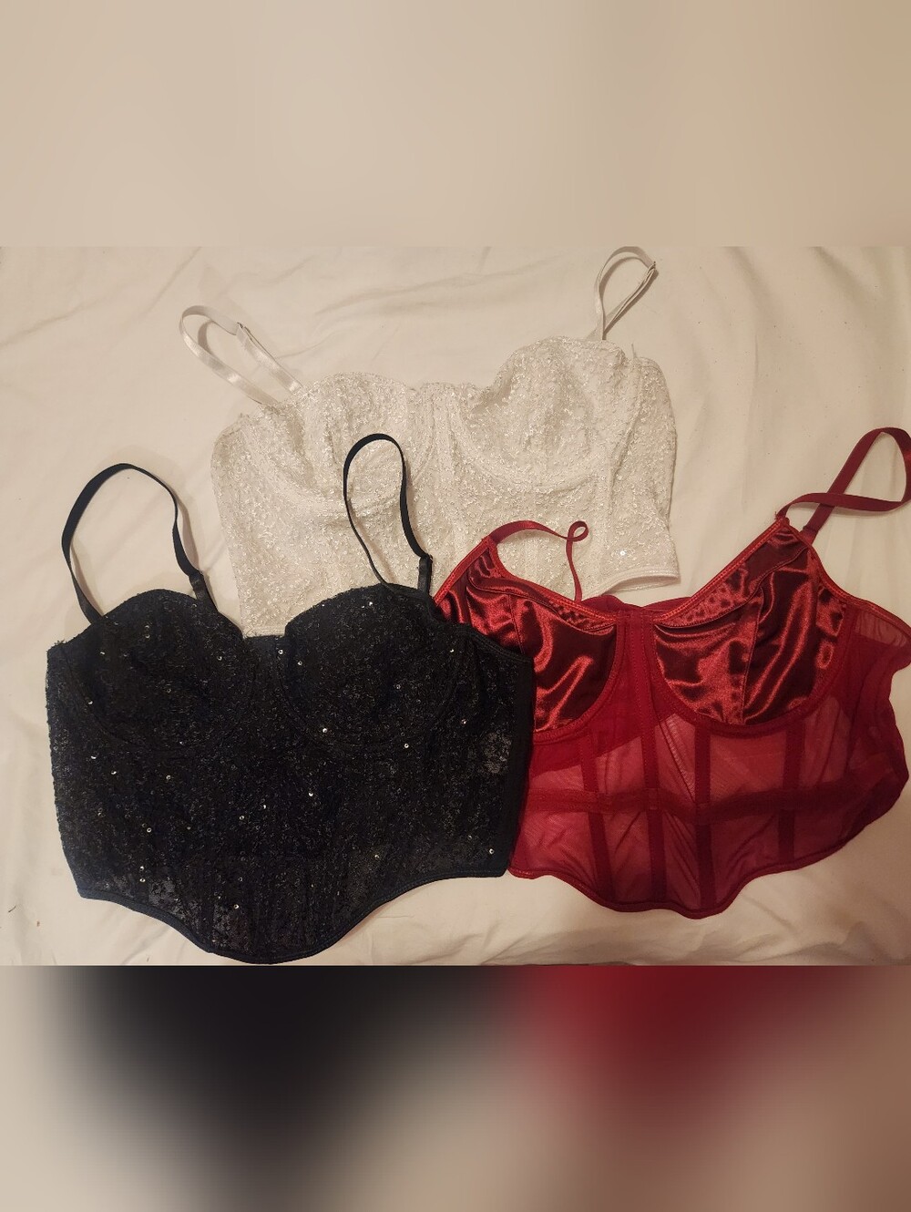 Bundle SHEIN White, Black & Red Lace Bustier Tops